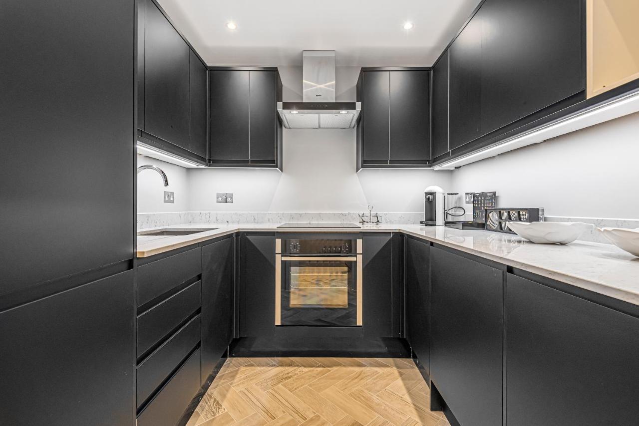 Luxury Living In Knightsbridge Private Balcony View Of Harrods, 2Br2Ba With Ac ลอนดอน ภายนอก รูปภาพ