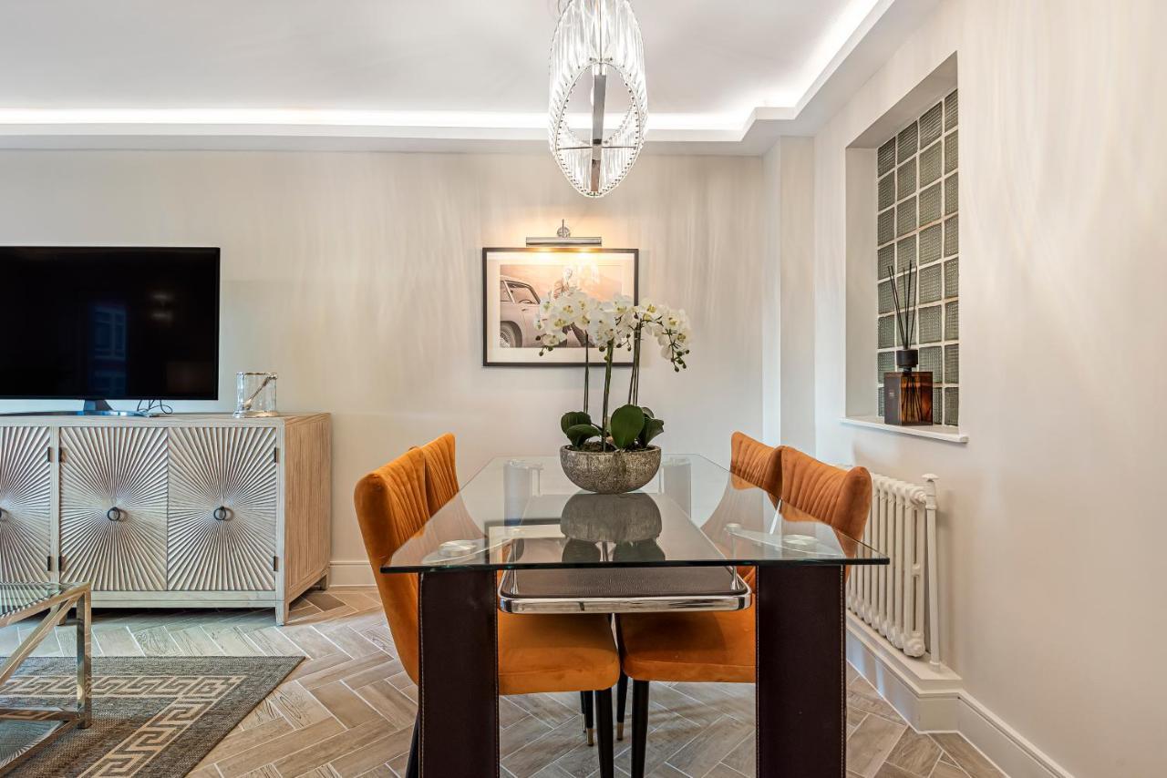 Luxury Living In Knightsbridge Private Balcony View Of Harrods, 2Br2Ba With Ac ลอนดอน ภายนอก รูปภาพ